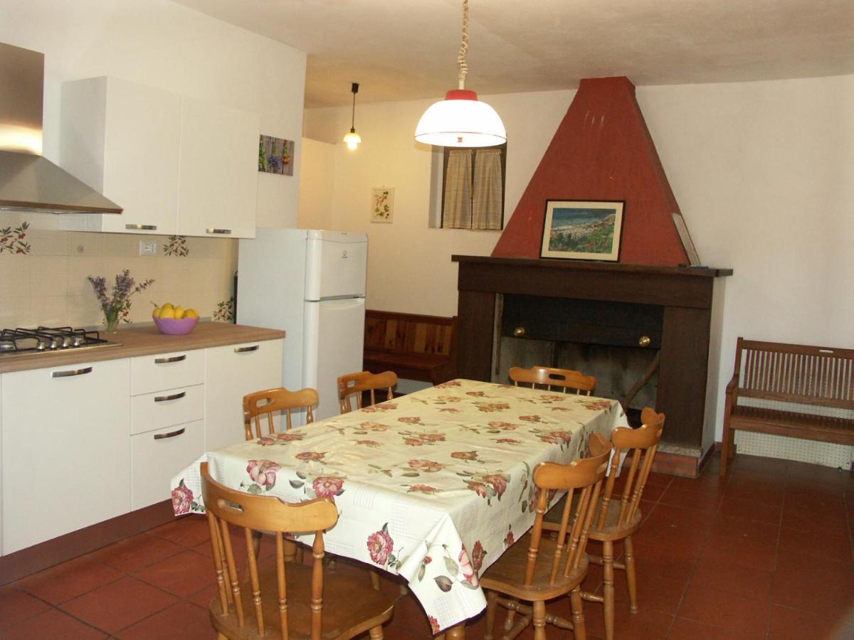 Appartamenti Gli Alberi Capoliveri  Exteriör bild